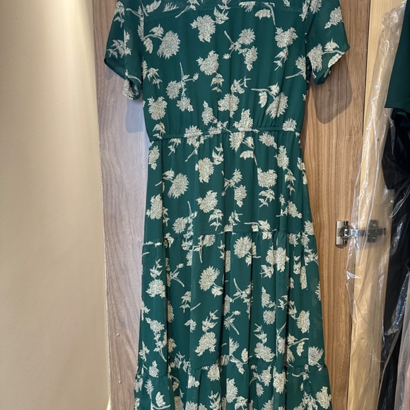 Lulus Green Floral Print MIDI Dress Size L (perfect wedding or events) - Picture 6 of 6